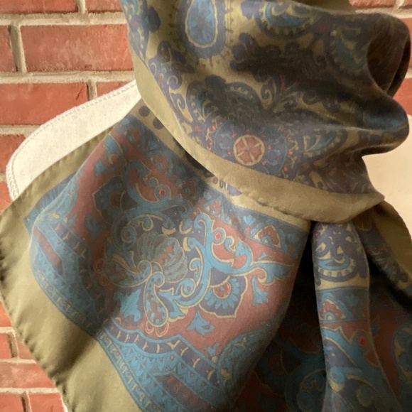 Ginnie Johansen Vintage1989 Floral Print Silk Signed Scarf 10”x60” Made in Japan - Picture 8 of 12